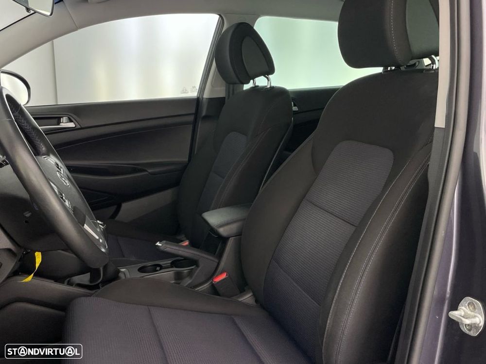 Hyundai Tucson 1.7 CRDi Premium - 19