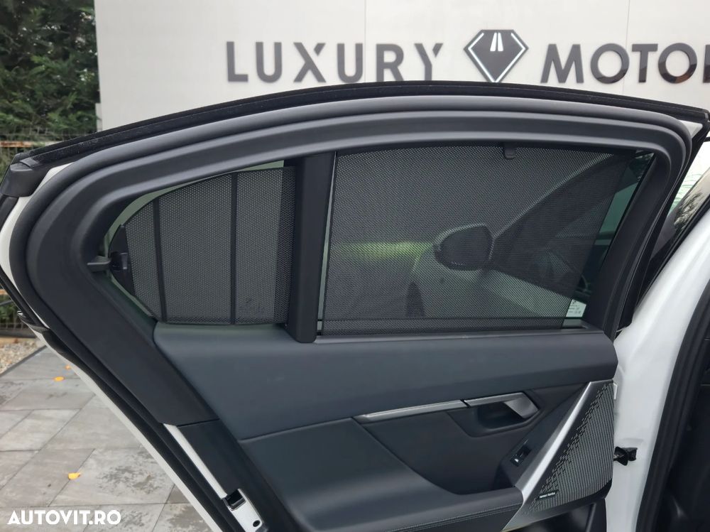 BMW Seria 5 520i Aut. M Sport Edition - 23