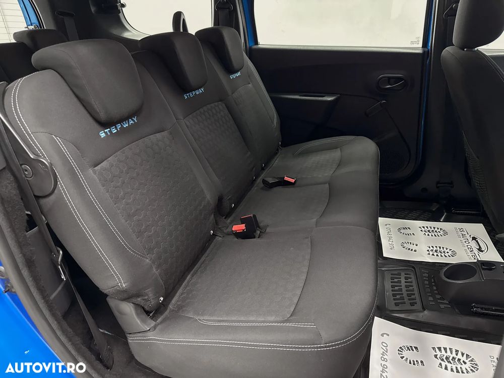 Dacia Lodgy TCe 115 Stepway - 17
