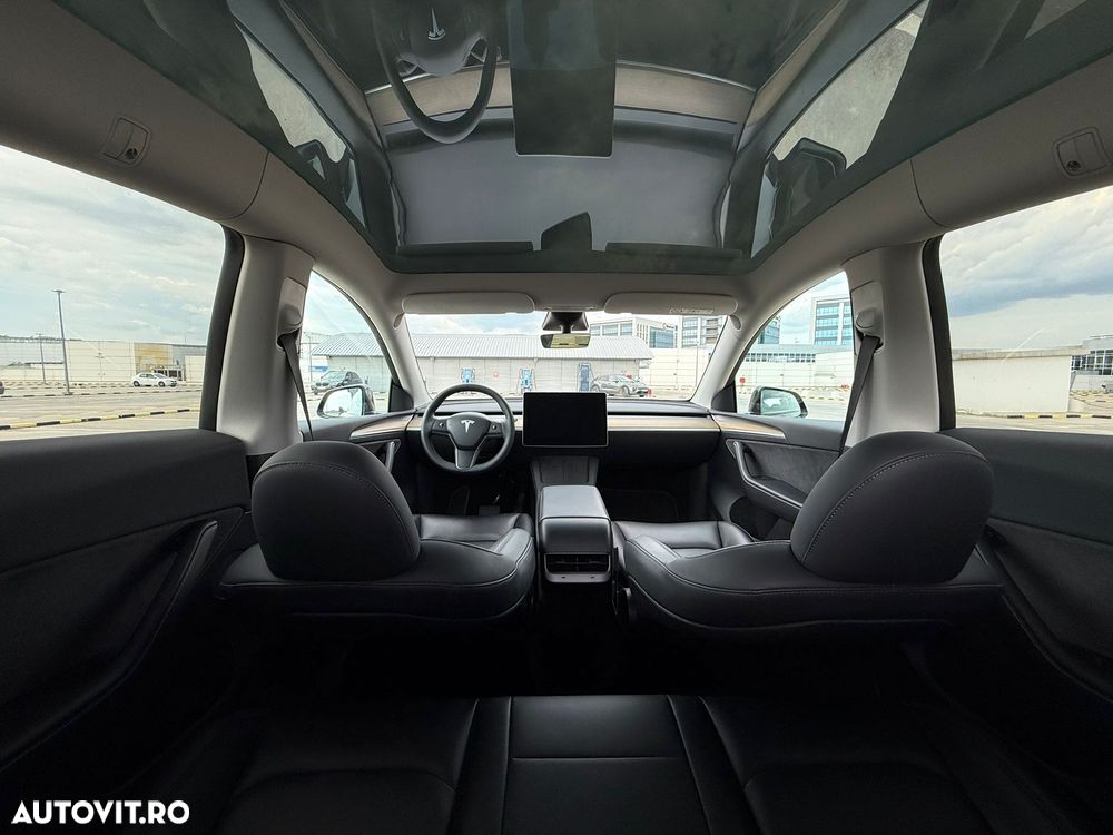 Tesla Model Y AWD Performance - 9
