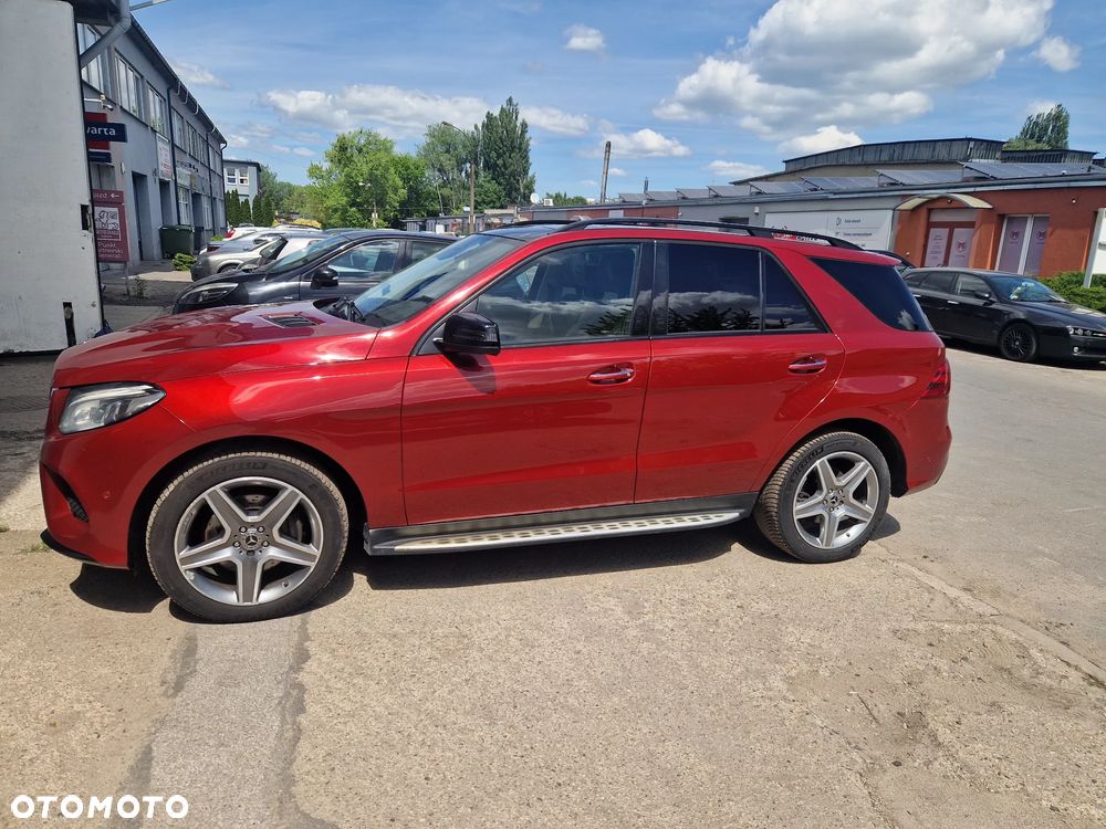 Mercedes-Benz GLE 350 d 4-Matic - 3
