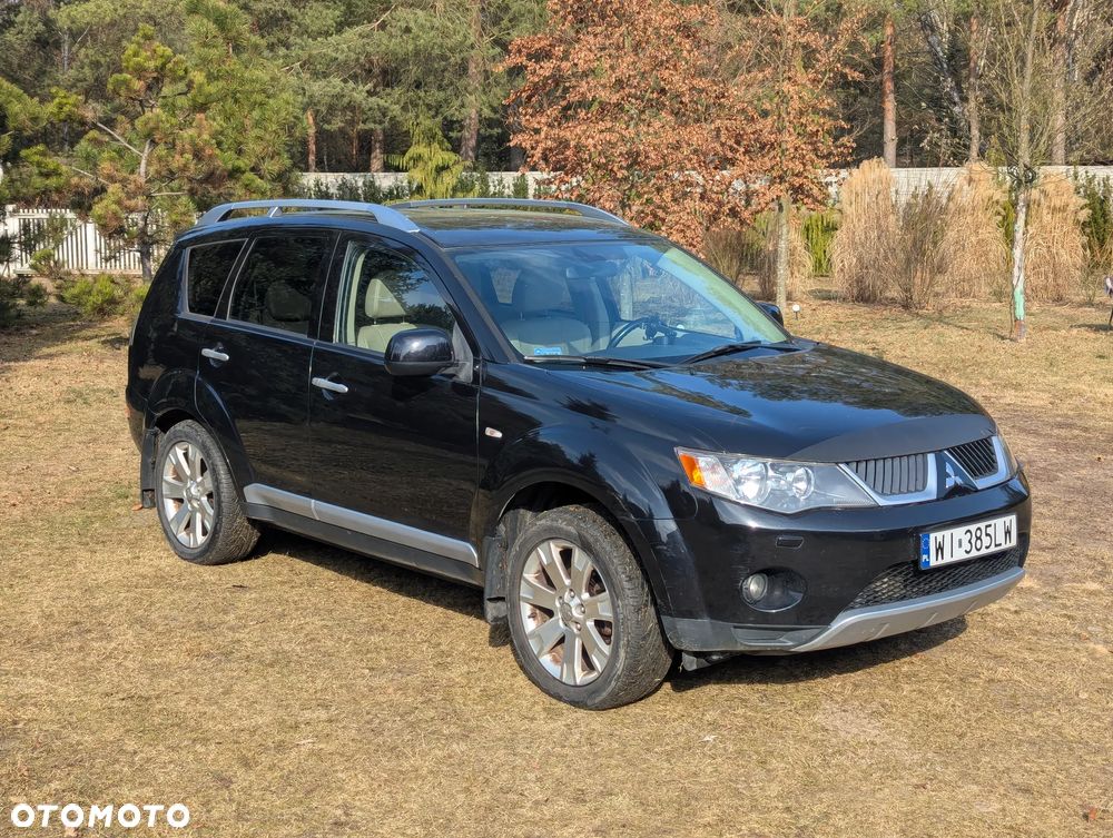 Mitsubishi Outlander 2.0 DID Instyle - 1