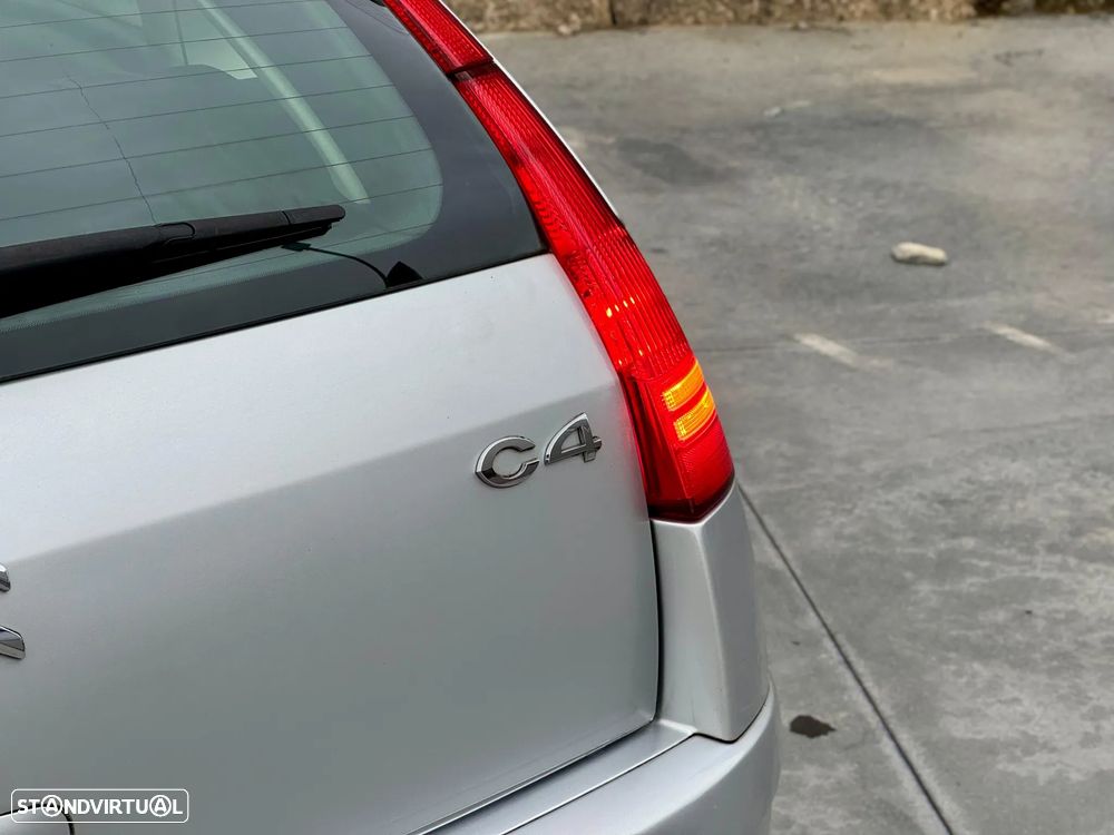 Citroën C4 1.6 HDi FAP Exclusive - 32
