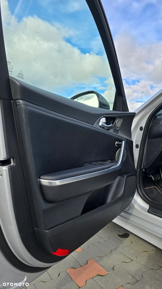 Kia Stinger 3.3 T-GDI V6 GT AWD - 12
