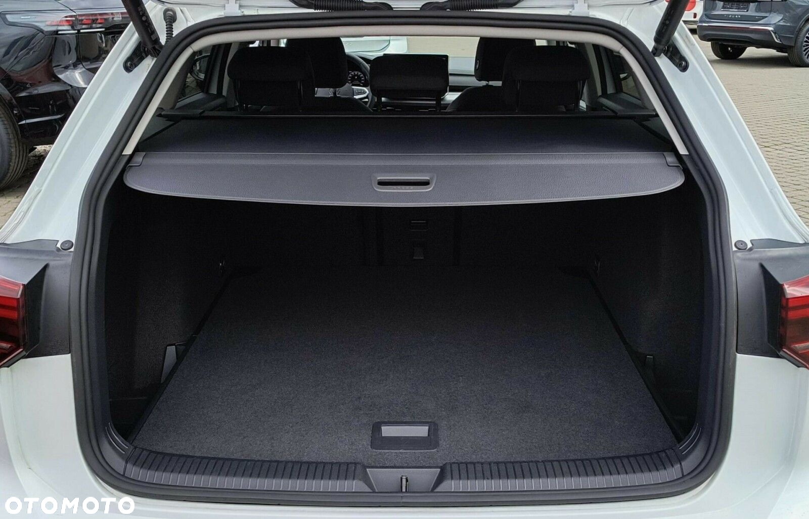 Volkswagen Golf - 24