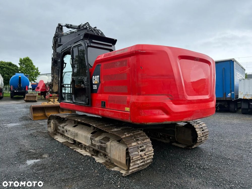 Caterpillar CAT 320 - 7