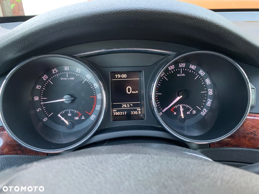 Skoda Superb 2.0 TDI 4x4 Elegance - 18