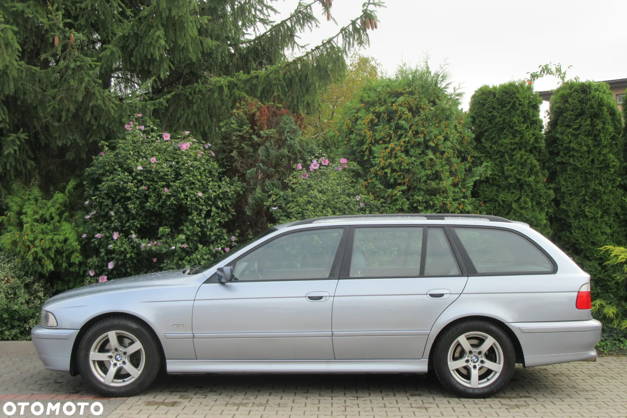 BMW Seria 5 520i Touring - 2