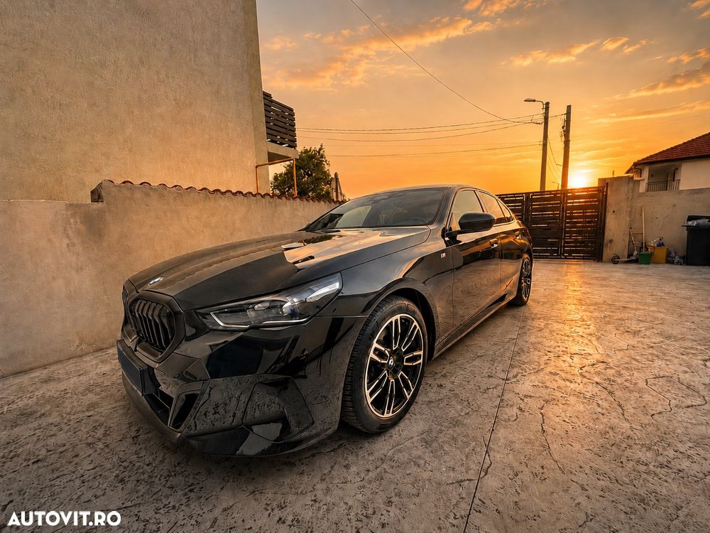 BMW Seria 5 520i AT MHEV - 1