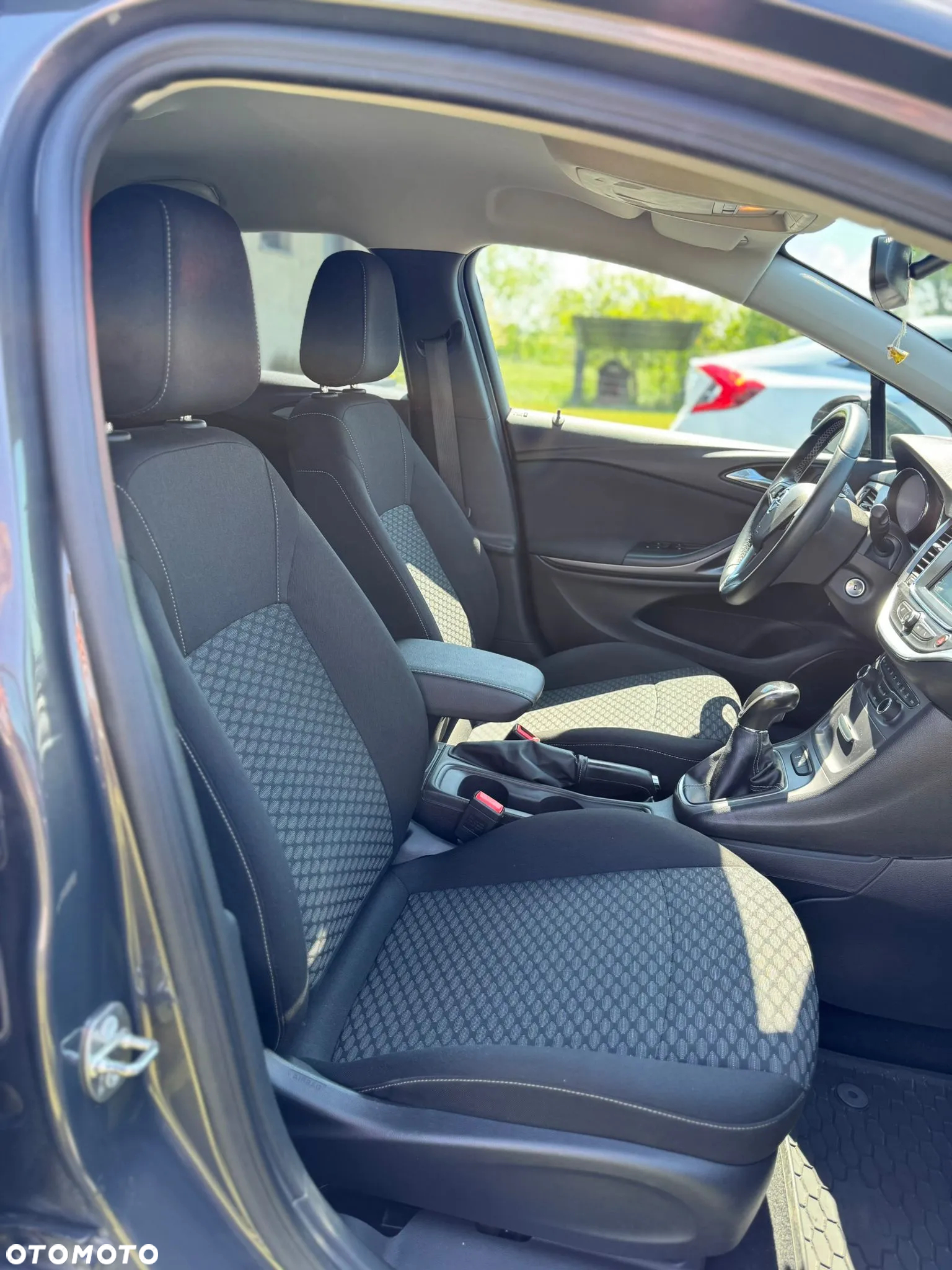 Opel Astra V 1.4 T Enjoy - 10