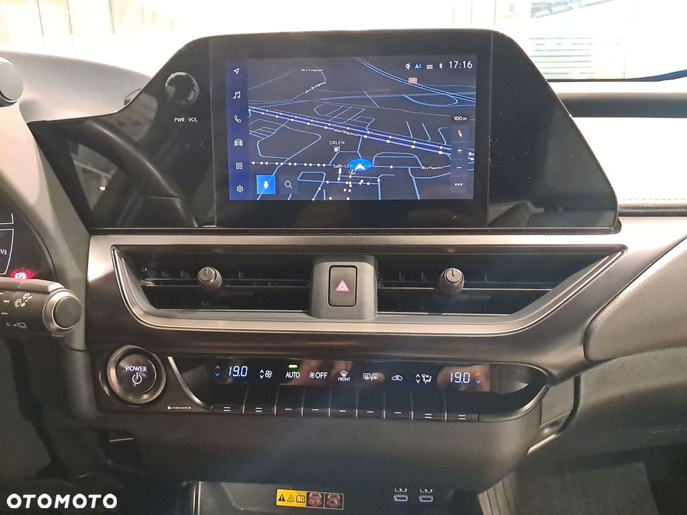 Lexus UX 250h GPF F Sport Design 2WD - 15