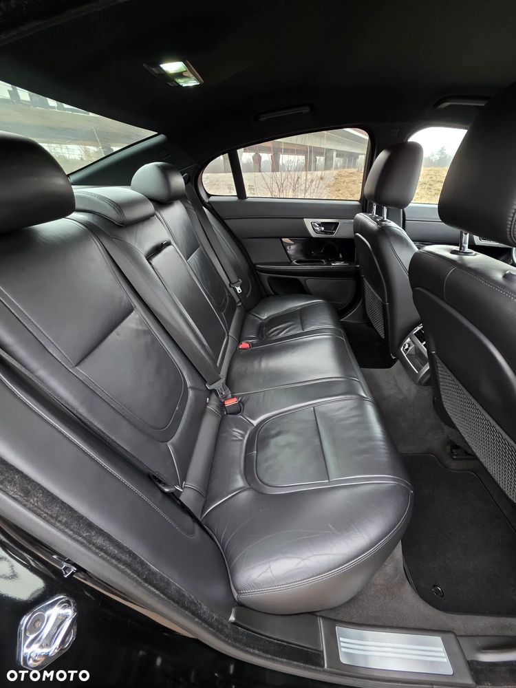Jaguar XF 3.0 T AWD Classic - 21
