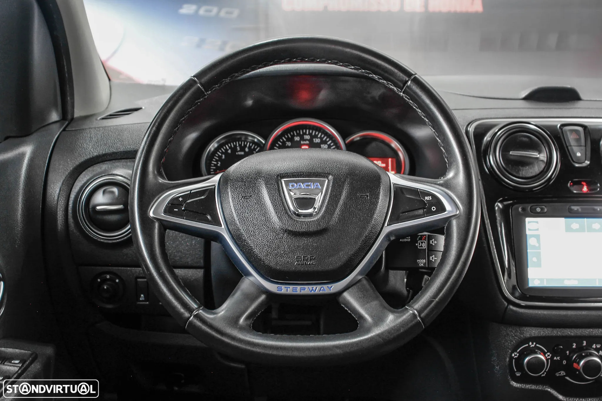 Dacia Lodgy 1.5 Blue dCi Stepway 7L - 4