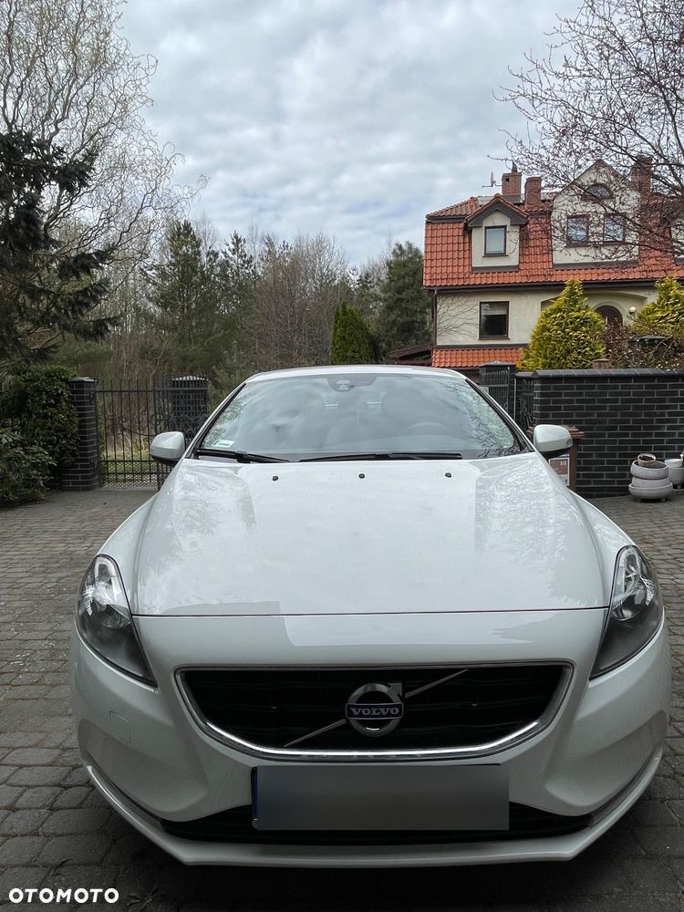 Volvo V40 T2 Base - 2