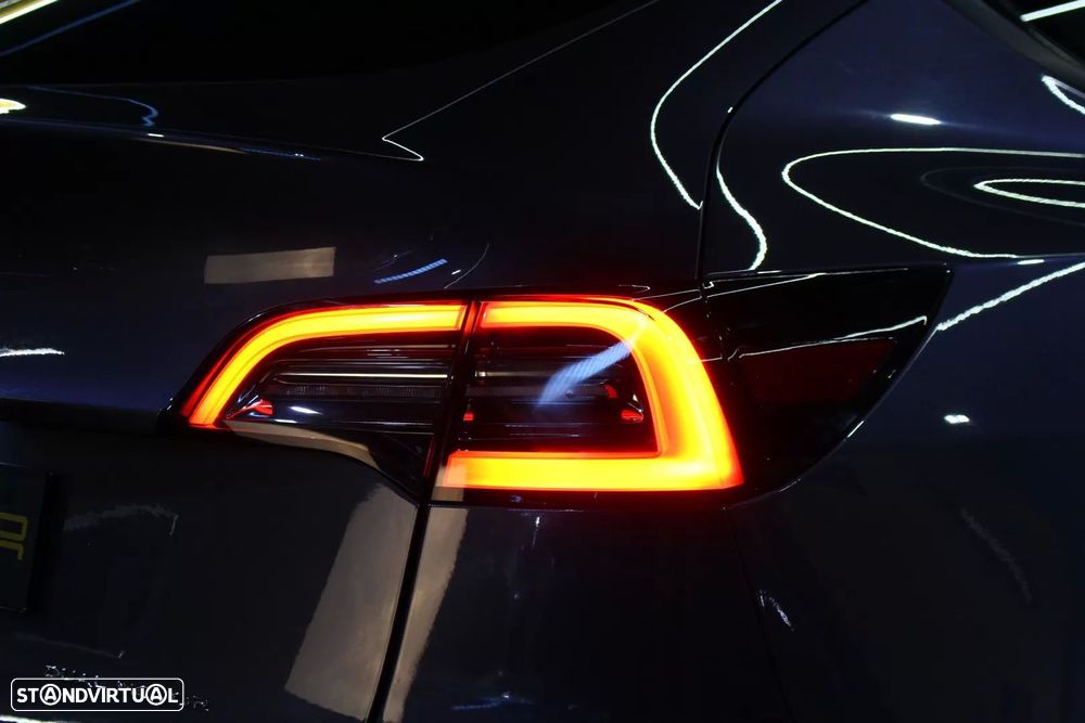 Tesla Model Y Long Range Tração Integral - 11