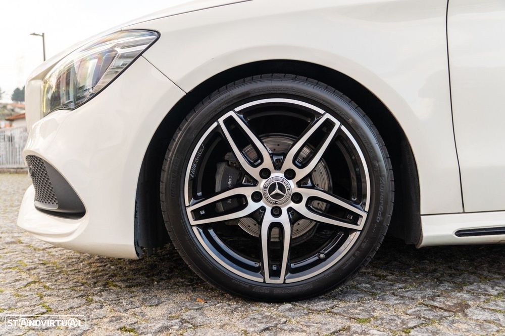 Mercedes-Benz CLA 180 d Shooting Brake AMG Line - 15