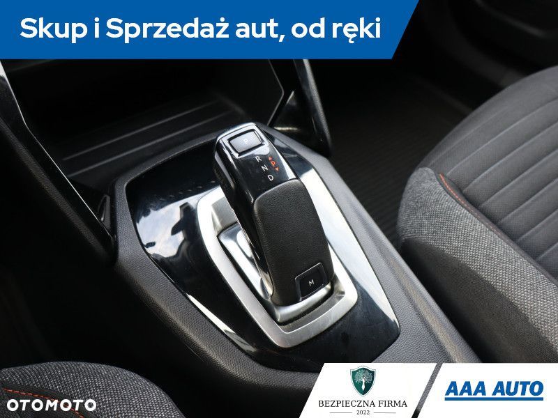 Peugeot 2008 - 14