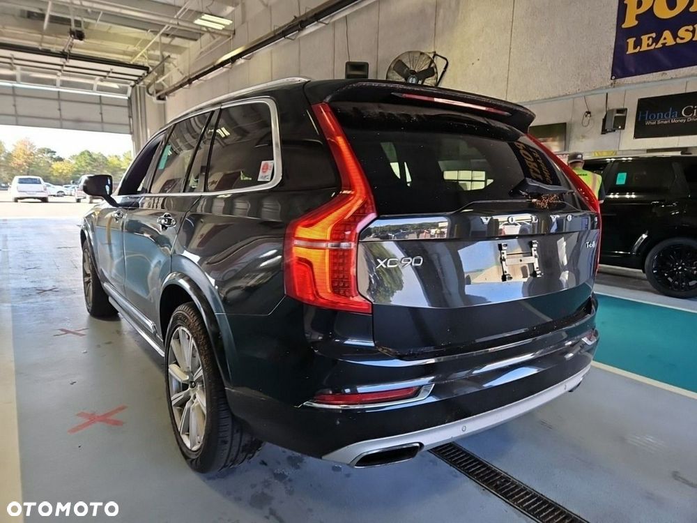 Volvo XC 90 - 6