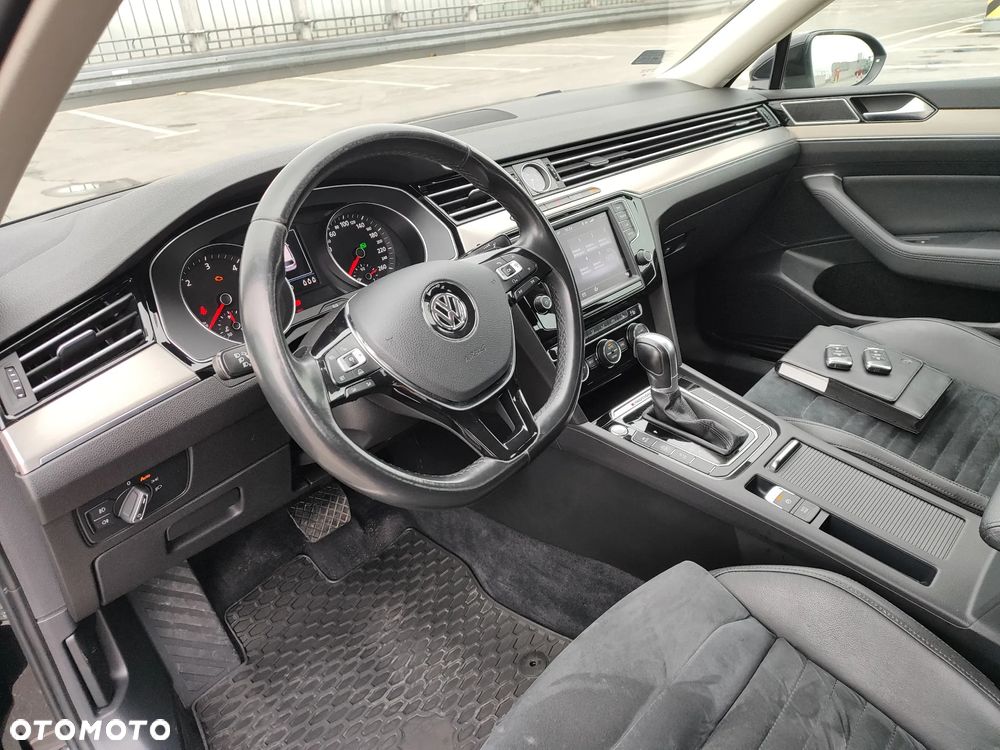 Volkswagen Passat Variant 2.0 TDI BMT 4Mot Highline DSG - 20