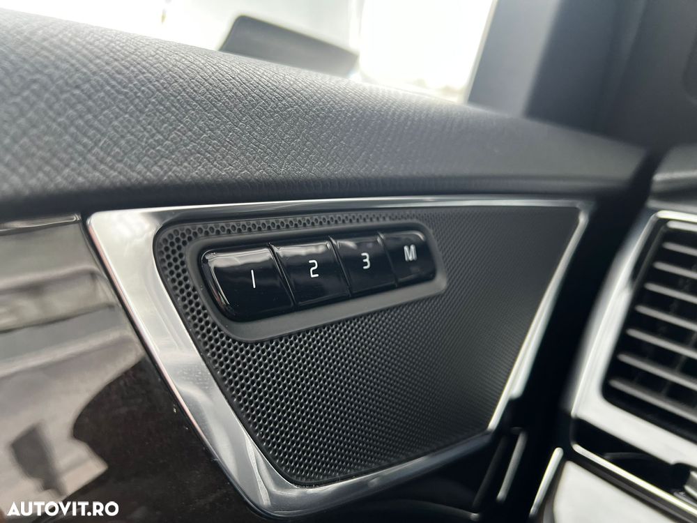 Volvo XC 90 D5 AWD Geartronic Inscription - 24