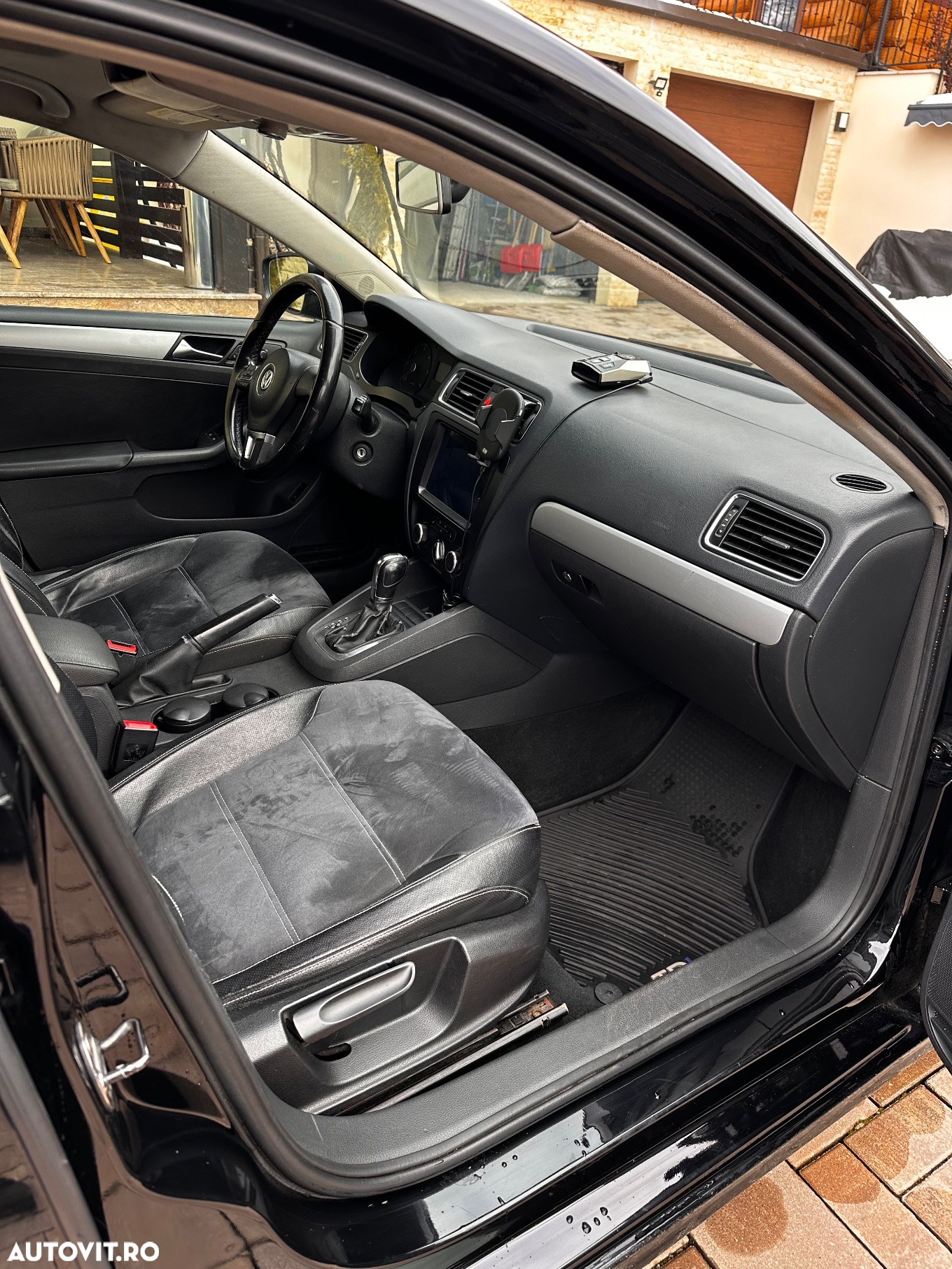 Volkswagen Jetta 2.0 TDI DSG Comfortline - 14