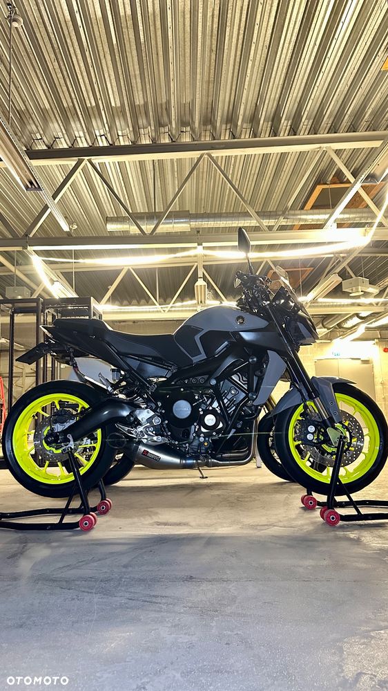 Yamaha MT - 4
