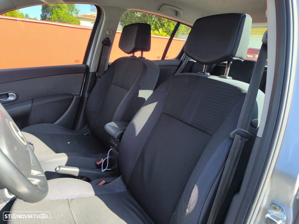 Renault Clio 1.5 dCi Dynamique Luxe - 15