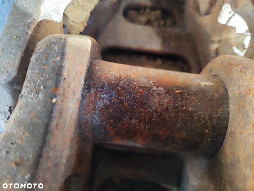 Volvo EC 210 CL - 24