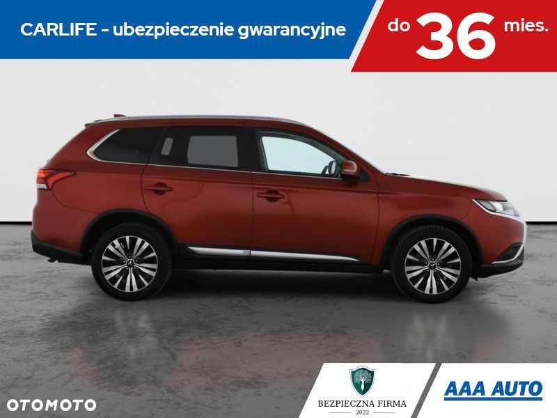 Mitsubishi Outlander - 8
