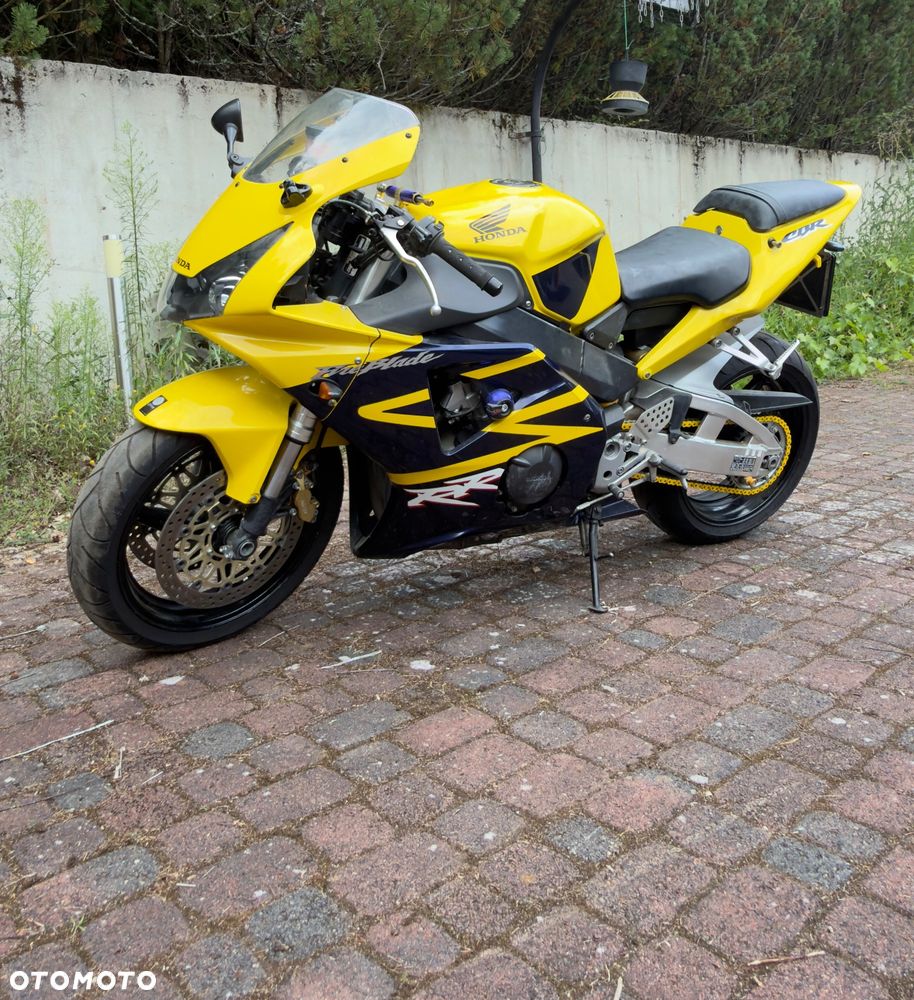 Honda CBR - 1