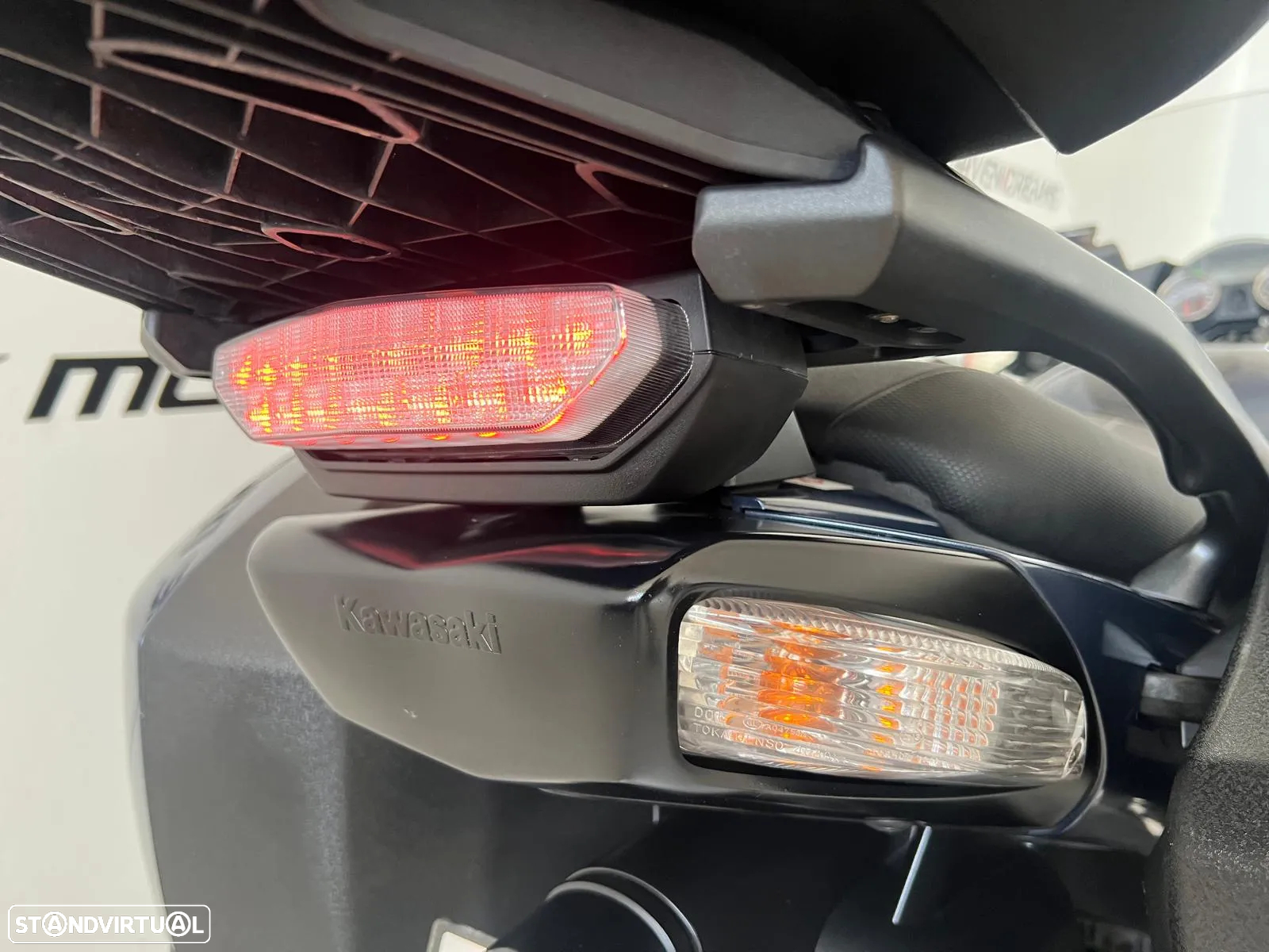 Kawasaki GTR 1400 - 21