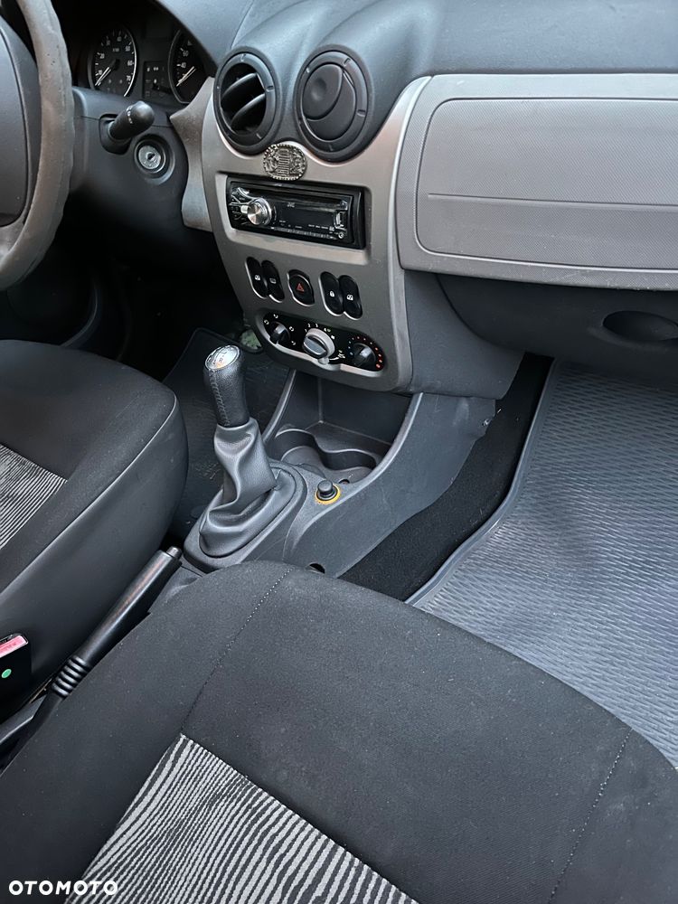 Dacia Sandero - 7
