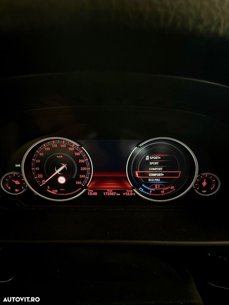 BMW Seria 5 535d xDrive - 16