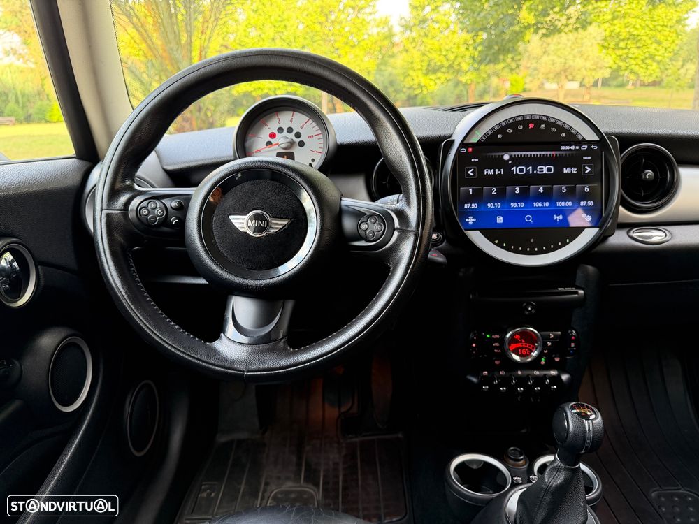 MINI 3 Portas Cooper D - 21