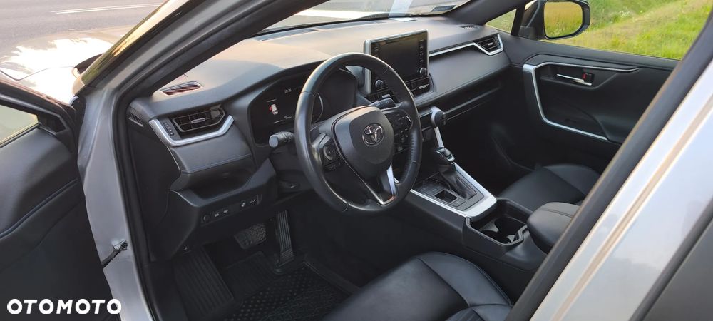Toyota RAV4 - 15