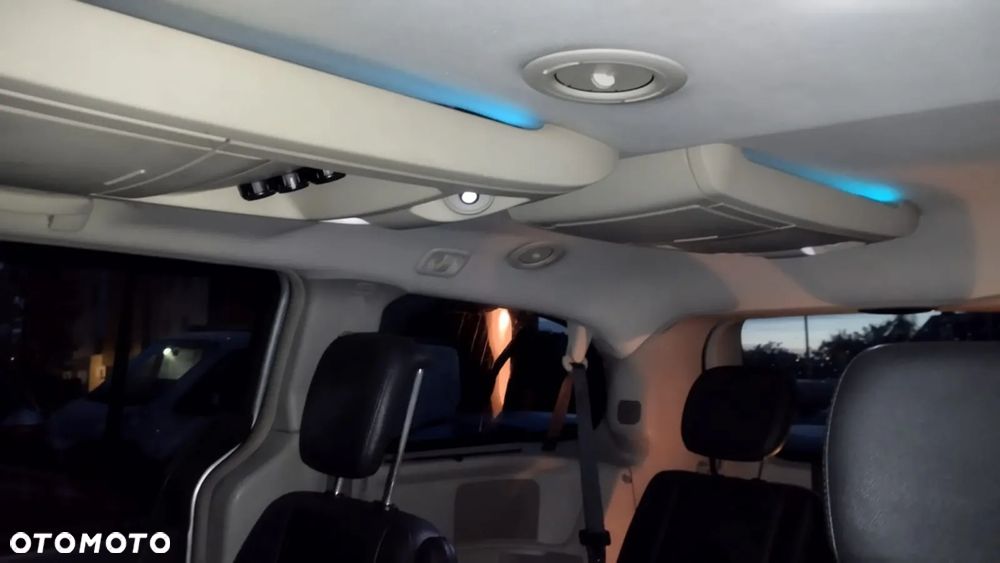 Chrysler Grand Voyager - 23