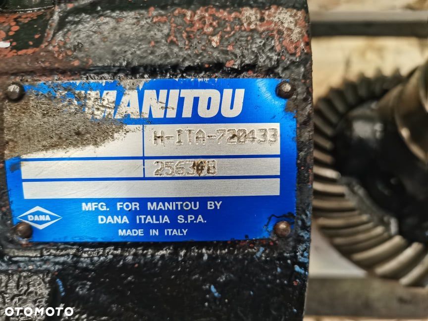 Środek mostu Manitou MT 1740 {Spicer 11X35} - 12