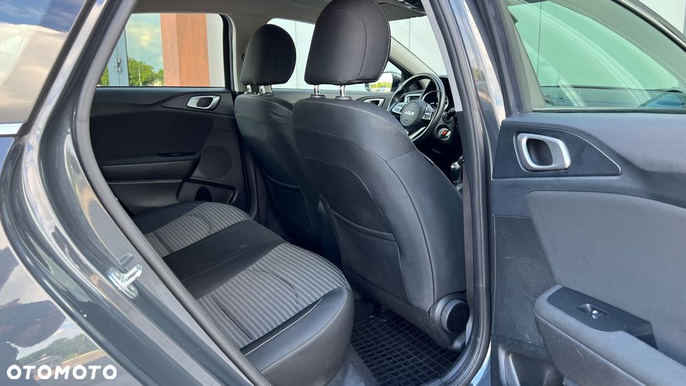Kia Ceed 1.5 T-GDI M - 13