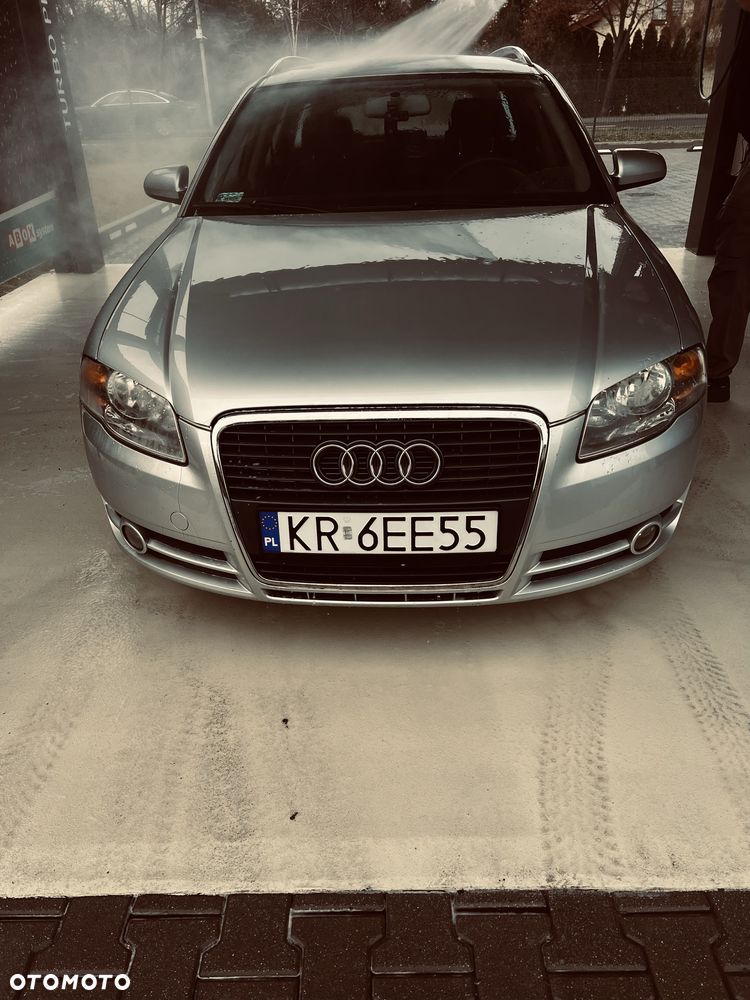 Audi A4 Avant - 1
