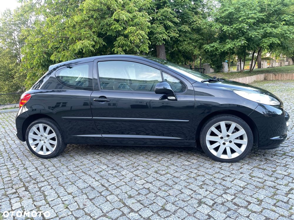 Peugeot 207 1.6 THP Platinum - 21