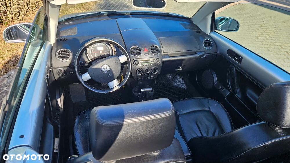 Volkswagen New Beetle 2.0 - 7