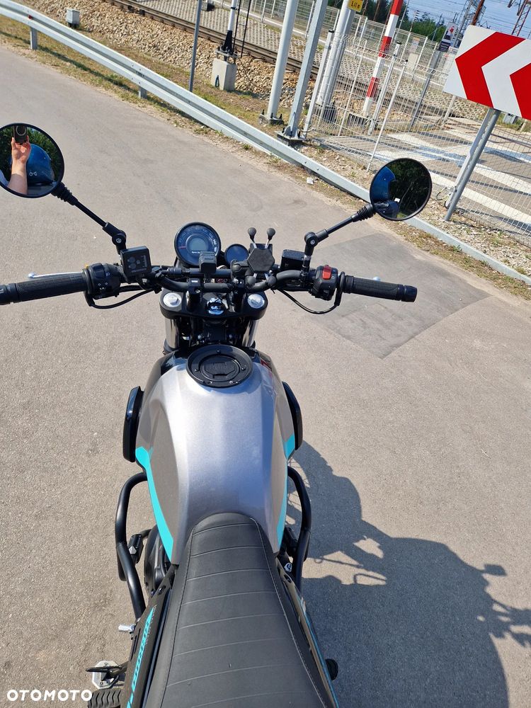 Royal Enfield Scram - 7