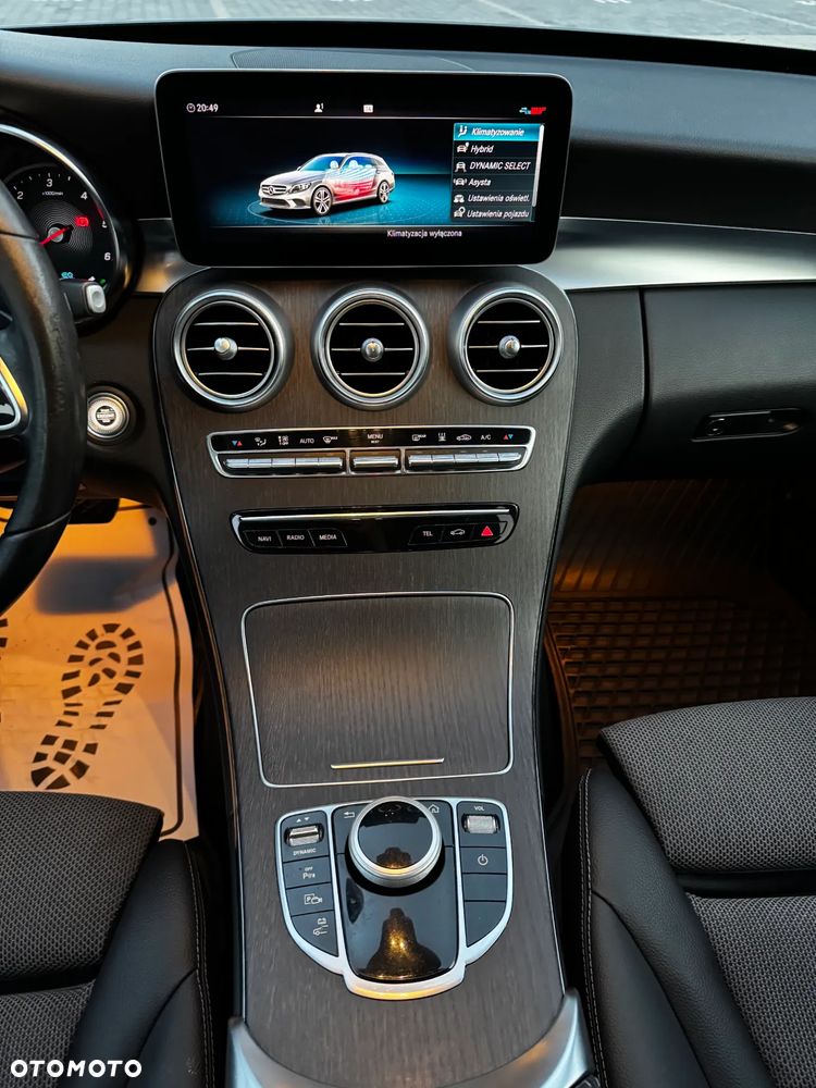 Mercedes-Benz Klasa C 220 d T 9G-TRONIC Avantgarde - 21
