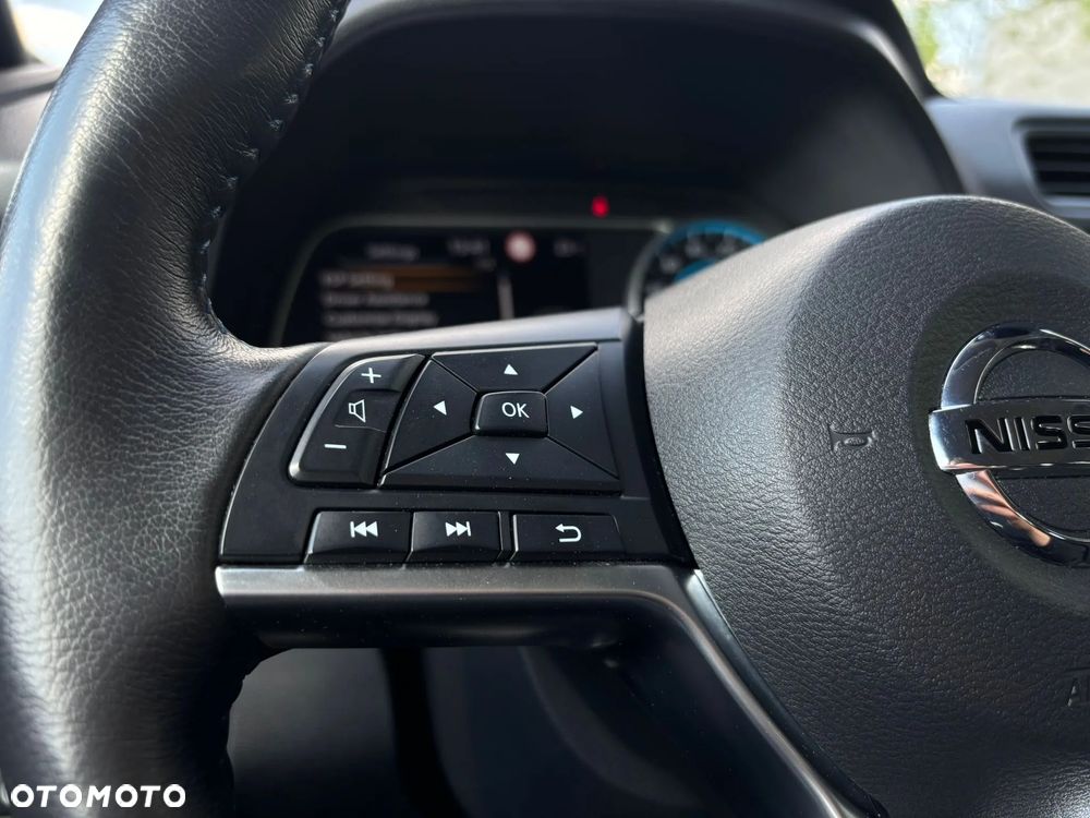 Nissan Leaf 40kWh Acenta (6.6 kW) - 29