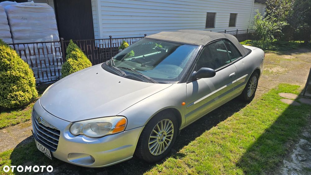 Chrysler Sebring - 10