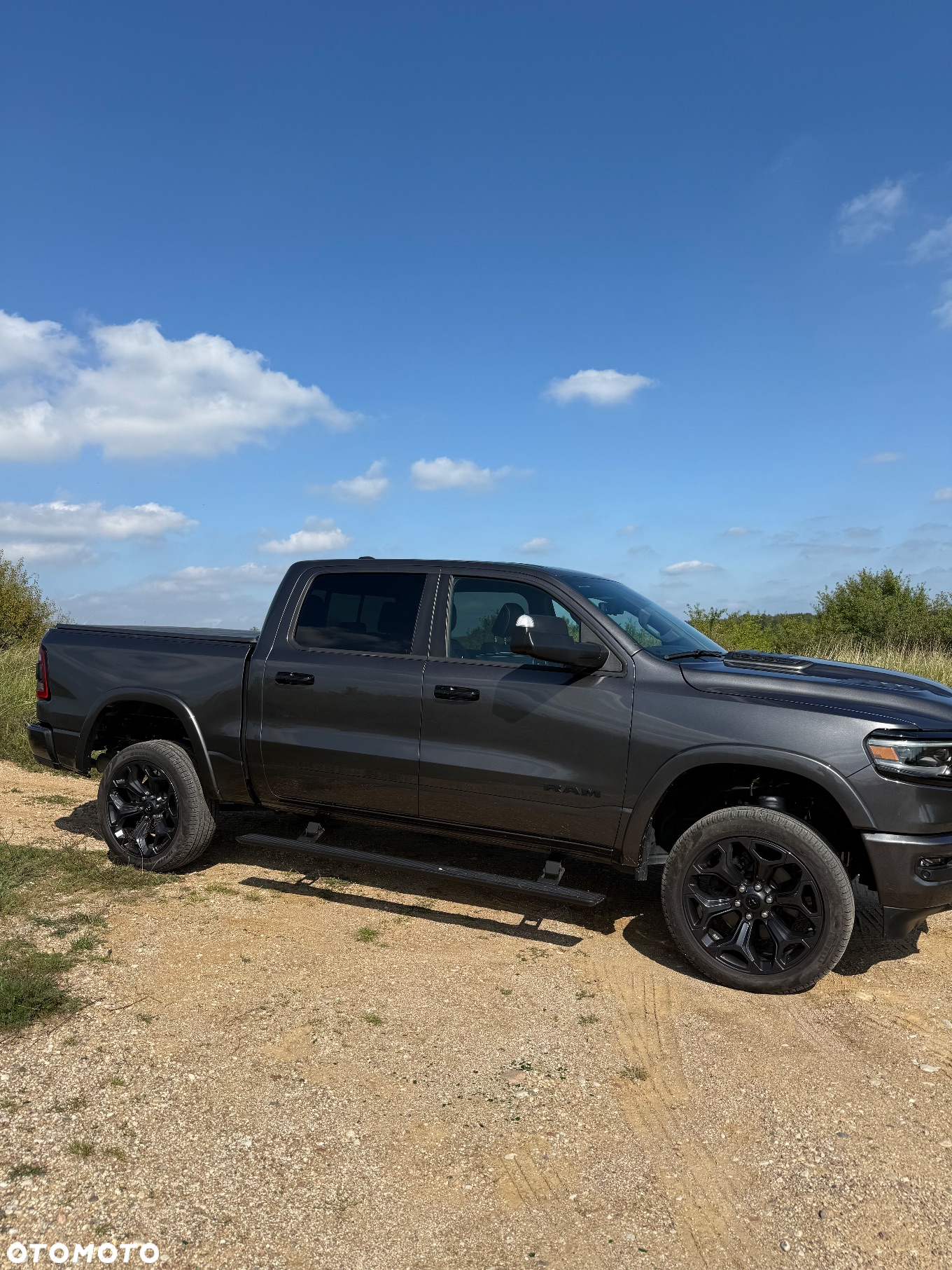 RAM 1500 5.7 Crew Cab Shortbed Limited Black - 4