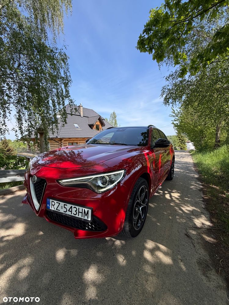 Alfa Romeo Stelvio 2.0 Turbo 16V AT8-Q4 Veloce Ti - 2