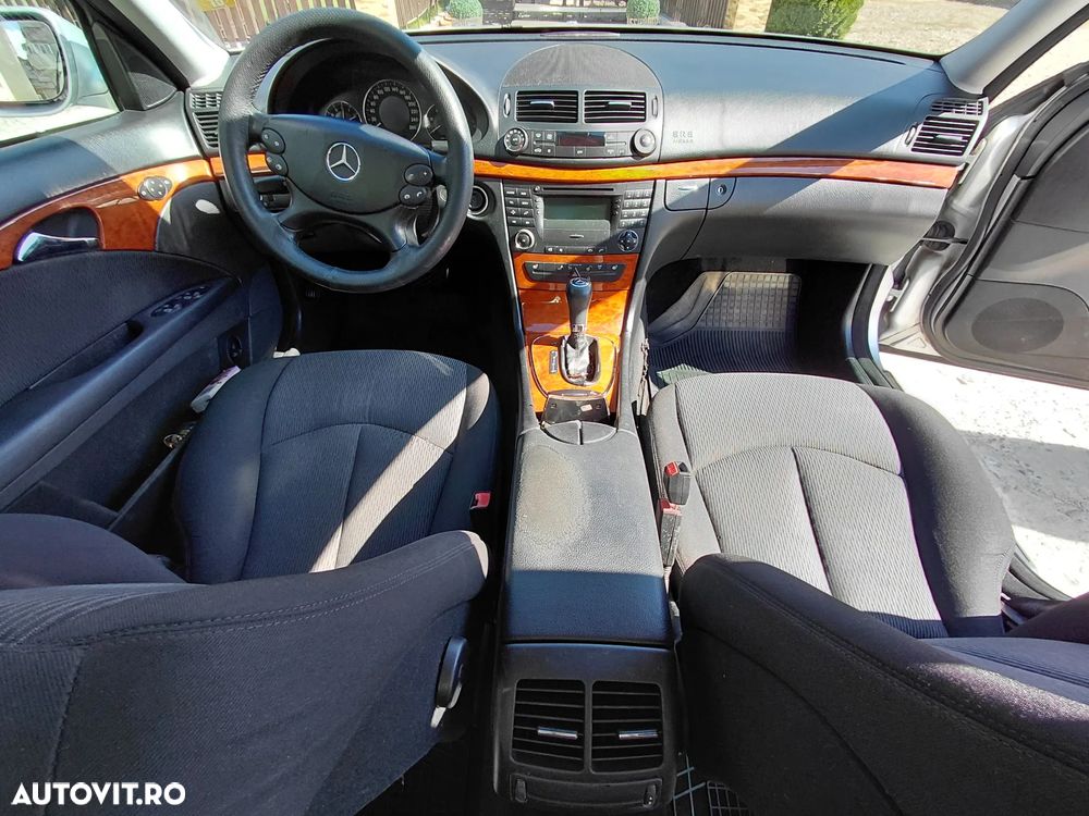 Mercedes-Benz E - 9