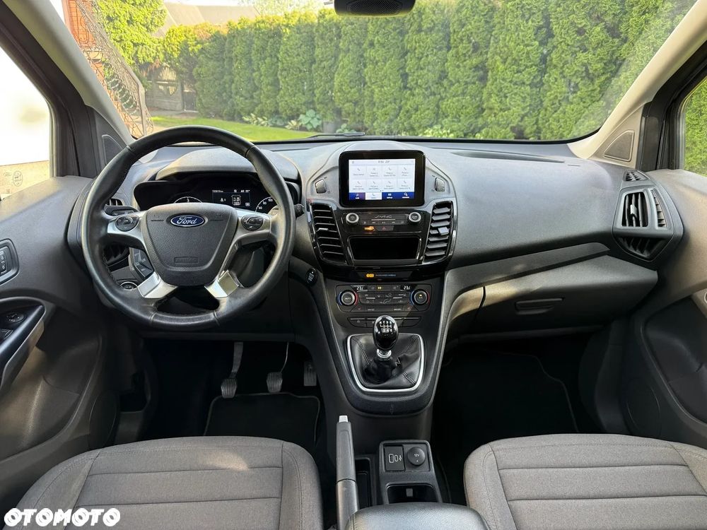 Ford Tourneo Connect Grand - 10