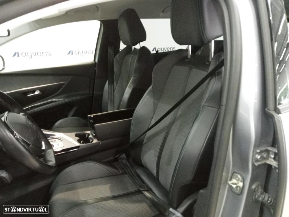 Peugeot 5008 1.5 BlueHDi Allure Pack EAT8 - 6